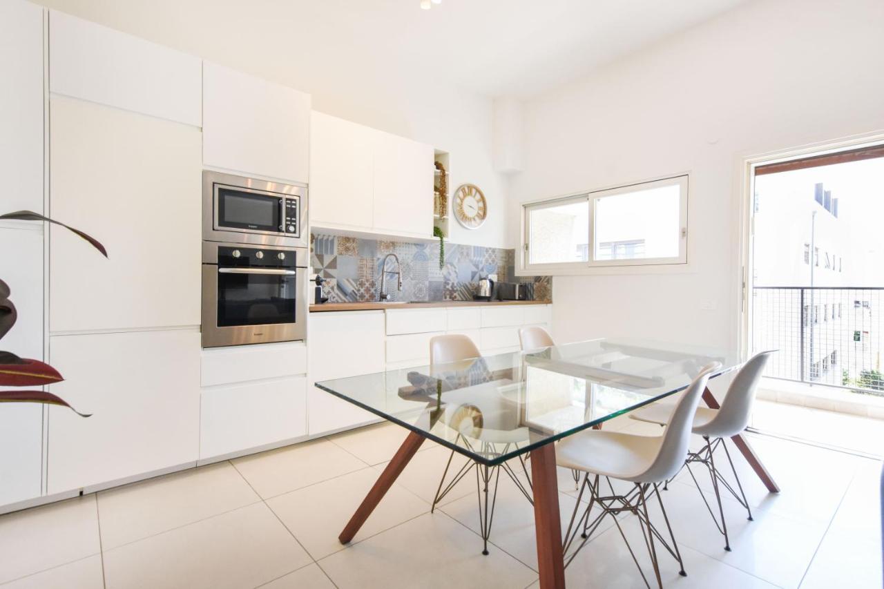 Our Cosy Lili&blum 2 Bedroom W Miklat By Holyguest Appartement Tel-Aviv